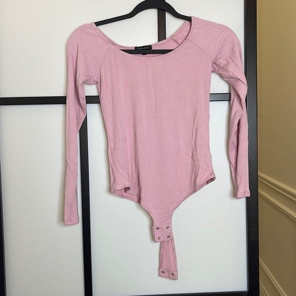 Pink body suit - Picture 1 of 2